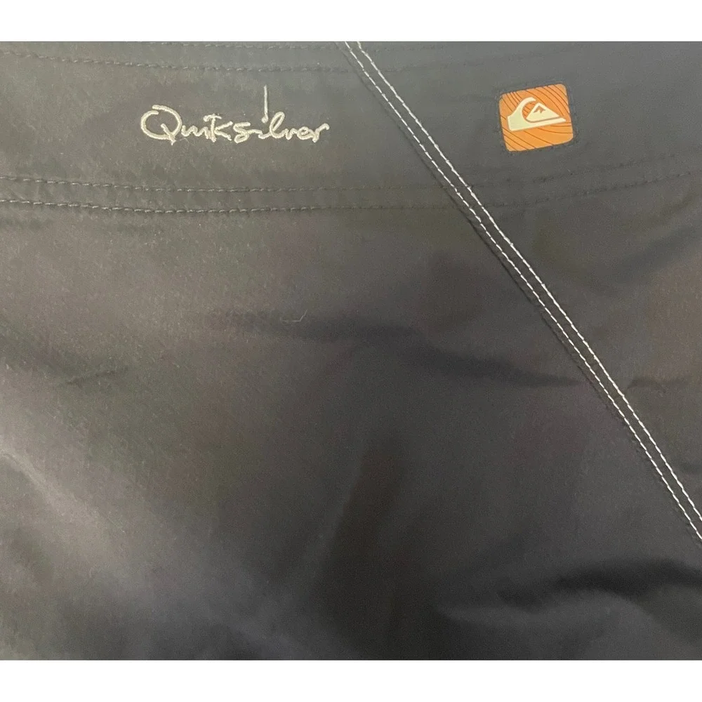 Quiksilver Mens Black Board Shorts Swim Trunks Size 38 Contrast Stitch